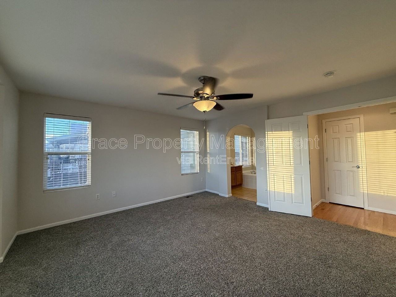 10533 Joplin St - Photo 6 of 14