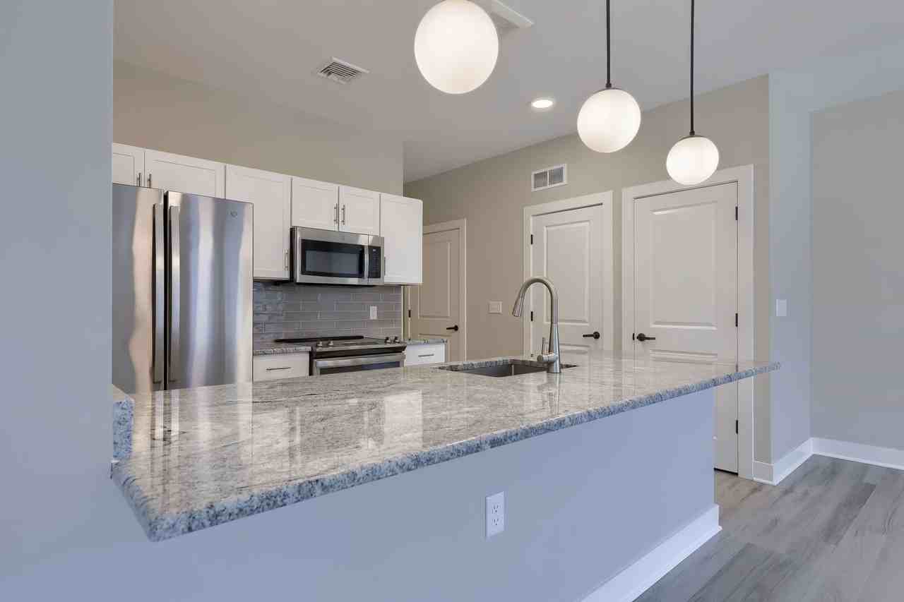 213 Jackson St #8 - Photo 7 of 24