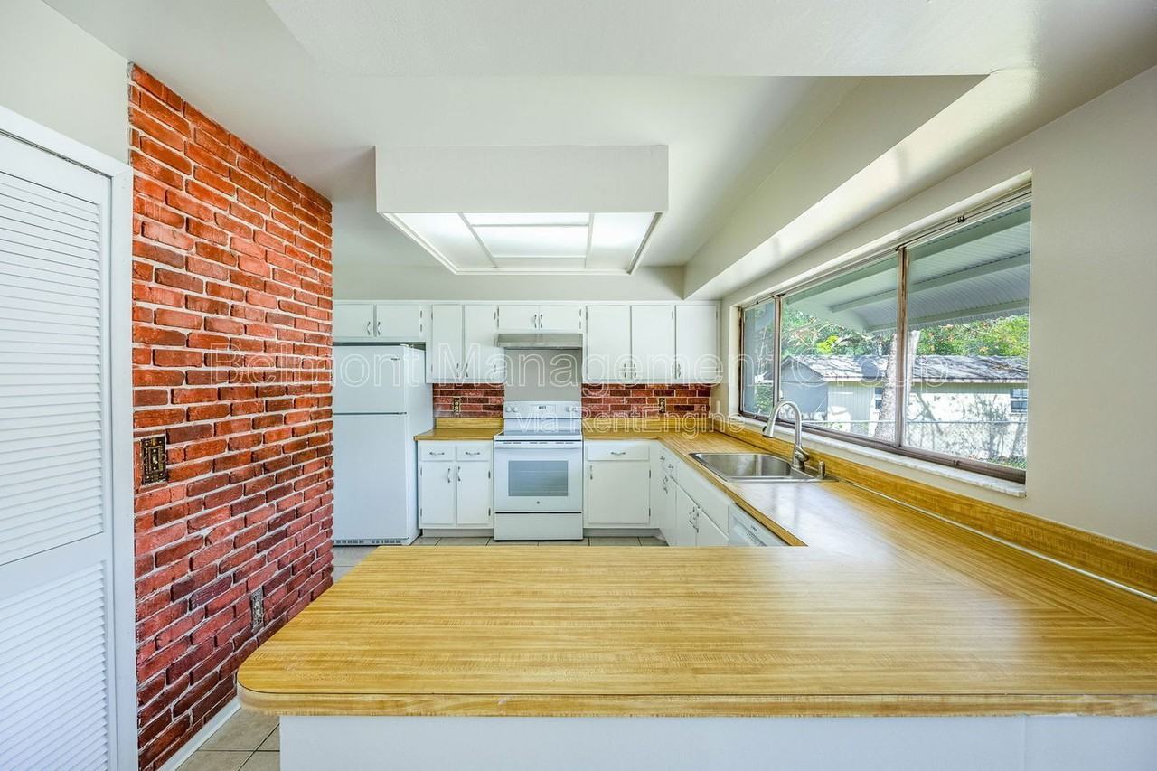 605 Antilla Ave - Photo 3 of 14