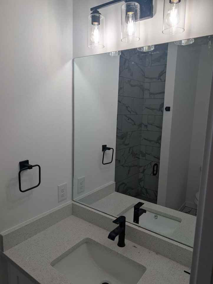 9253 Agate St - Photo 2 of 19