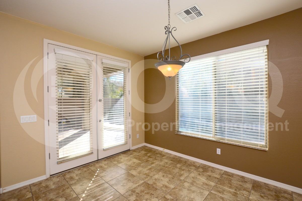 3250 S Holguin Way - Photo 7 of 32