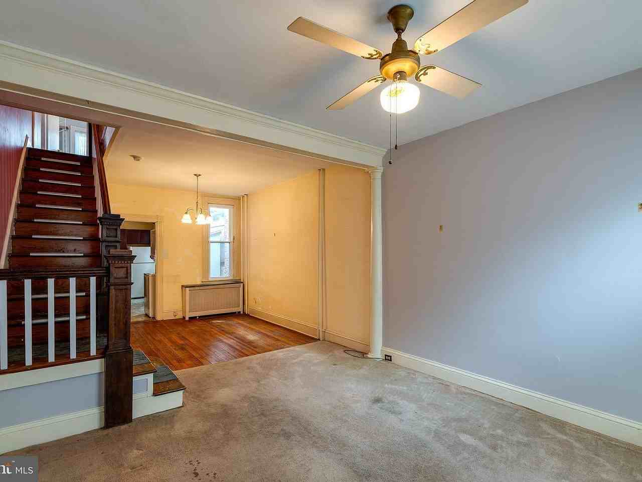 524 Howard Ave - Photo 2 of 37