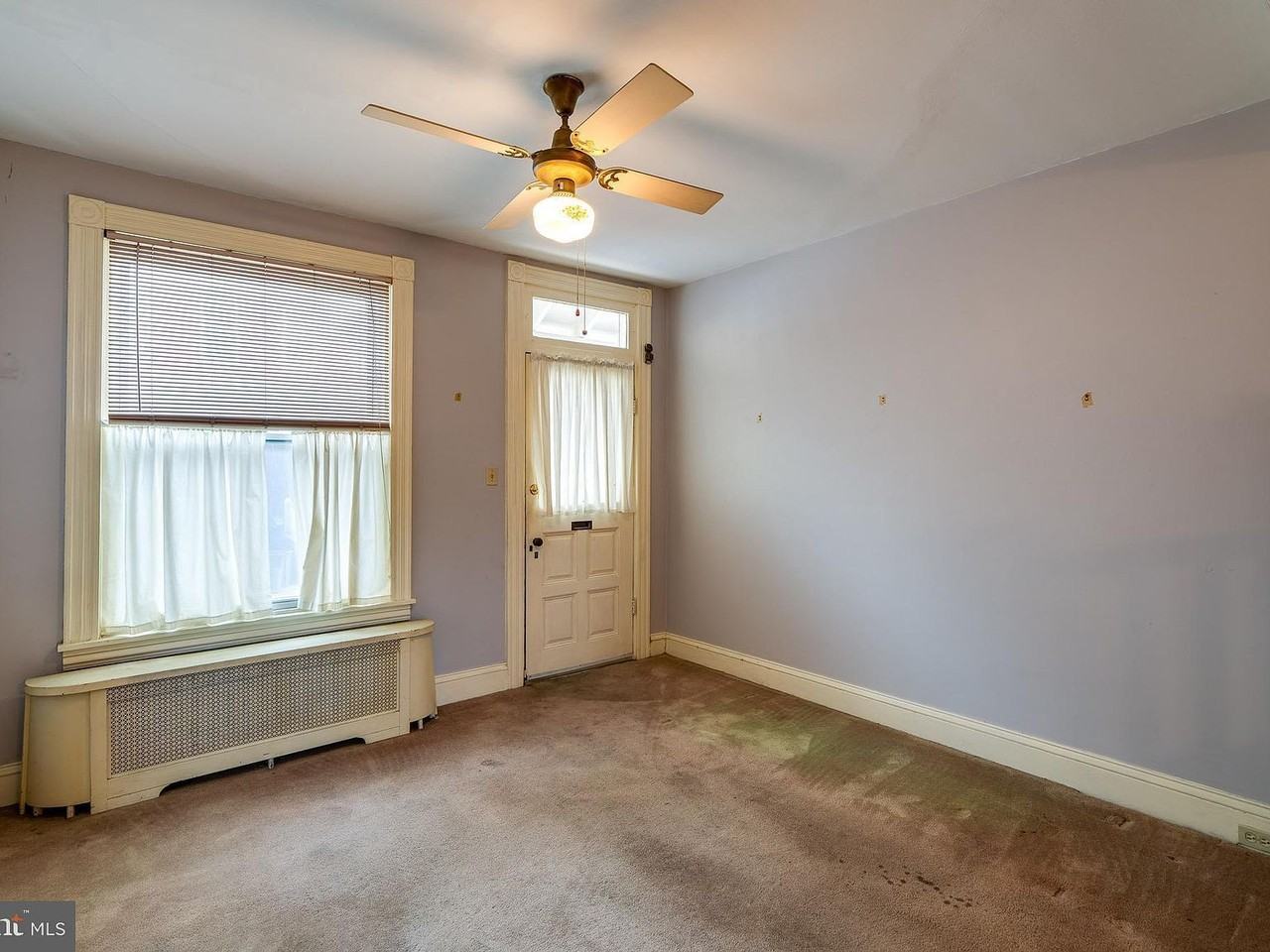 524 Howard Ave - Photo 5 of 37