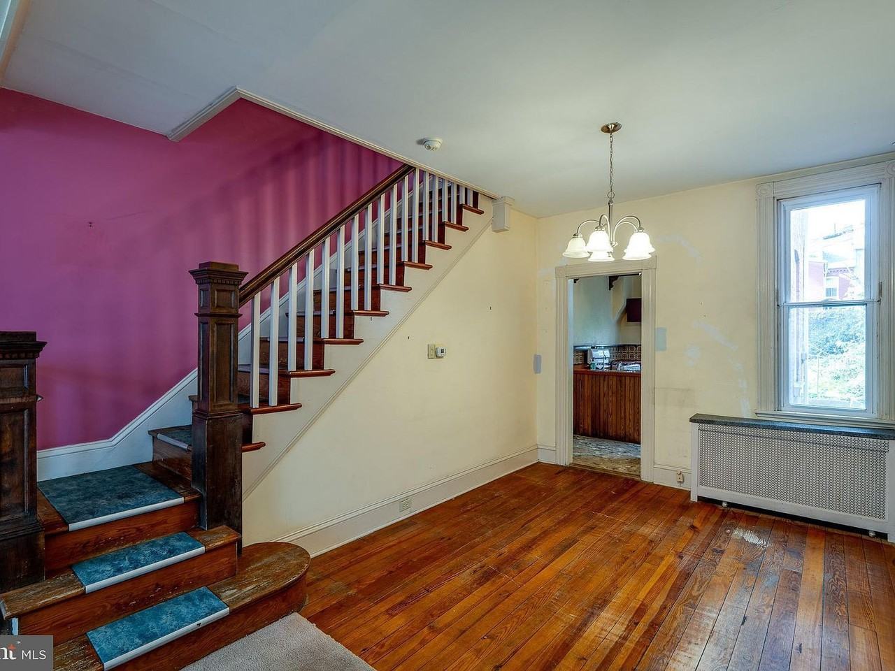 524 Howard Ave - Photo 7 of 37