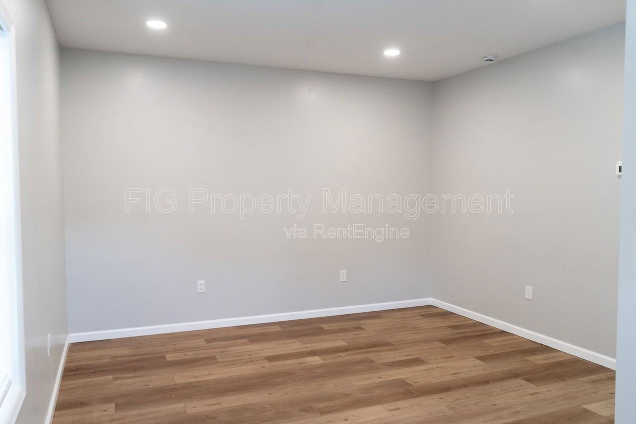 4111 Mountain Trek Way - Photo 4 of 19