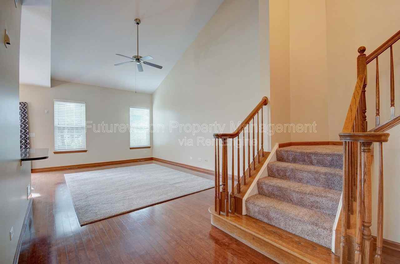 520 N Frieh Dr - Photo 7 of 25