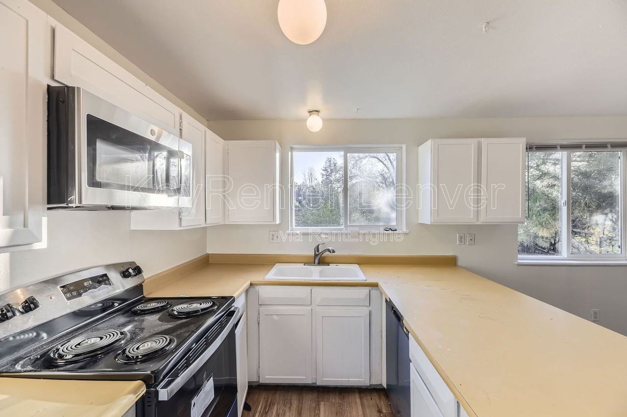 3208 S Olathe Way - Photo 3 of 18