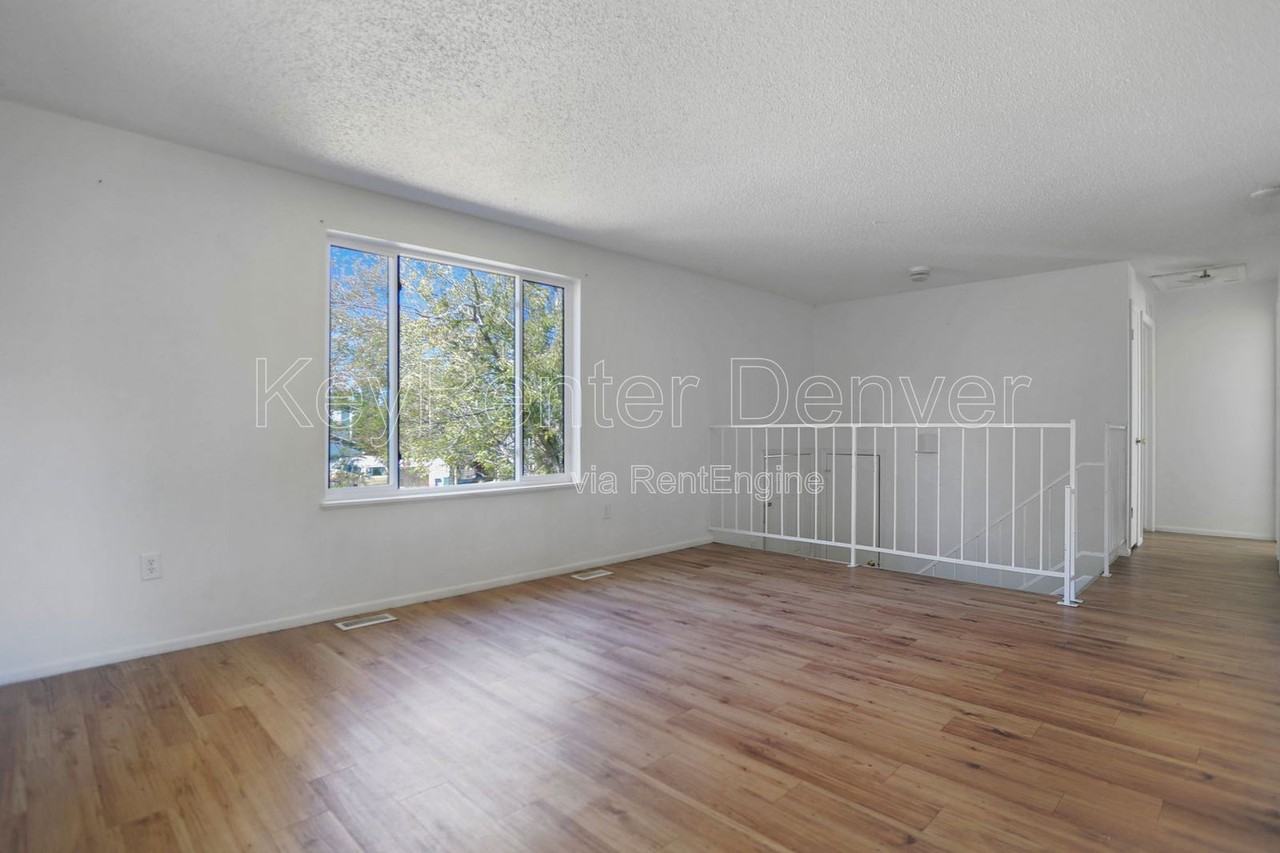 3208 S Olathe Way - Photo 4 of 18