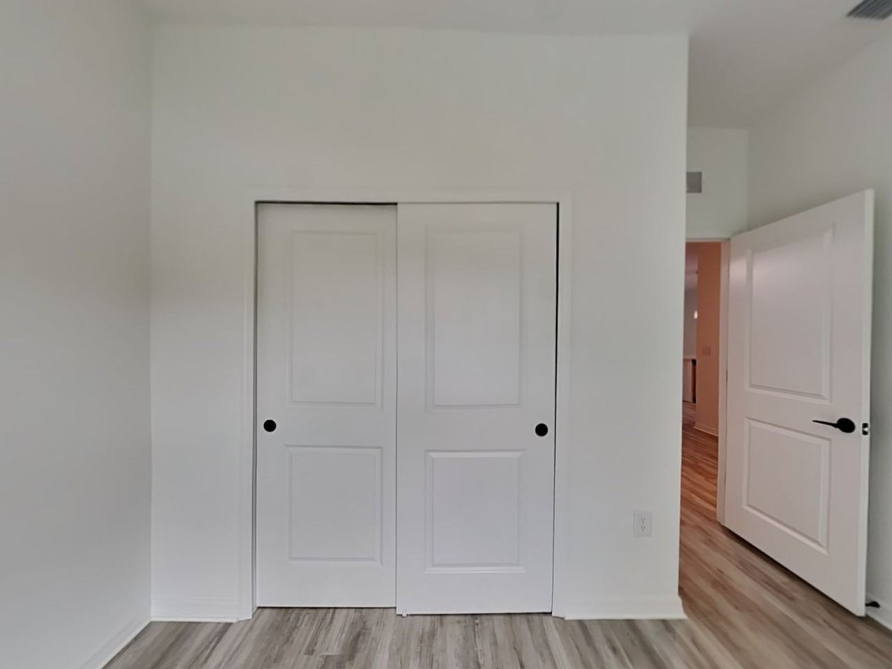 4214 Santa Barbara Blvd - Photo 2 of 28