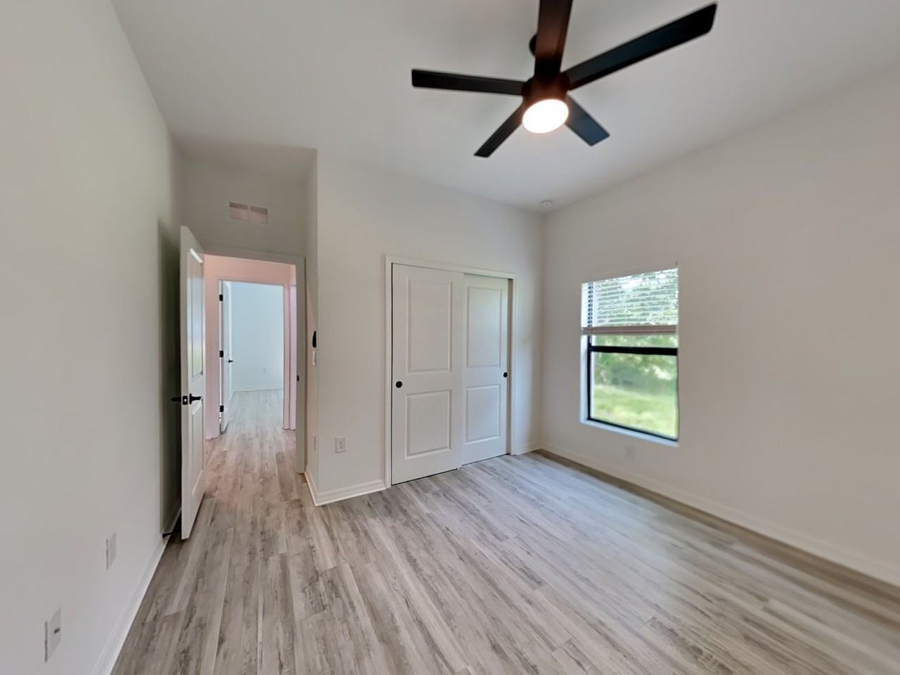 4214 Santa Barbara Blvd - Photo 4 of 28