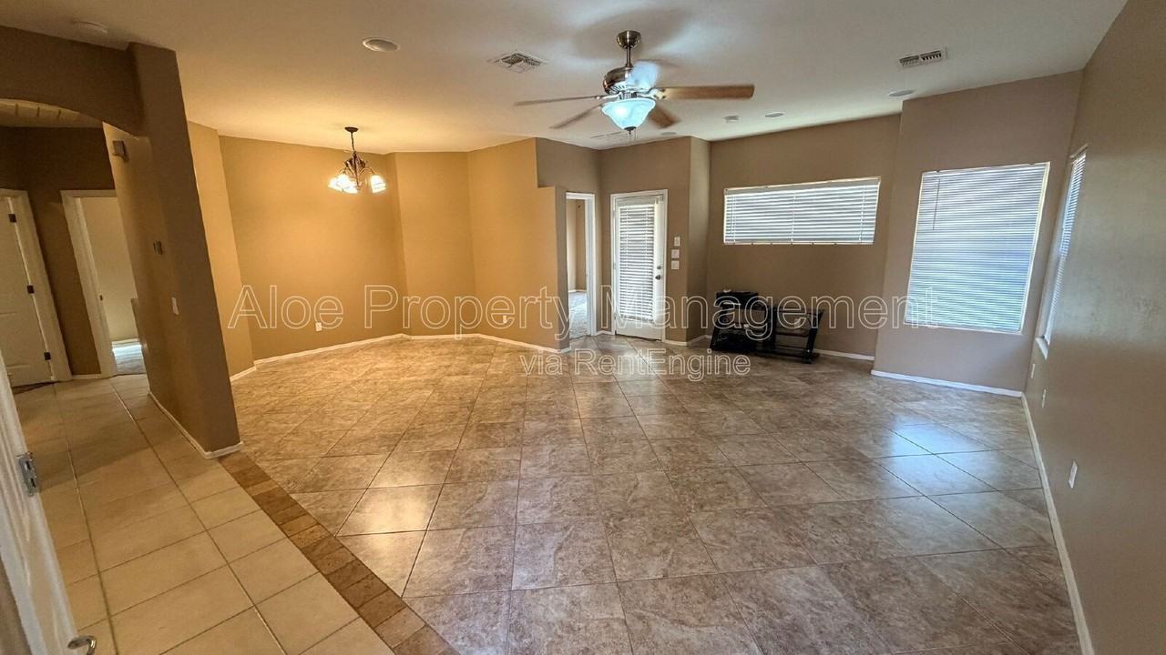 45113 W Mescal St - Photo 2 of 15