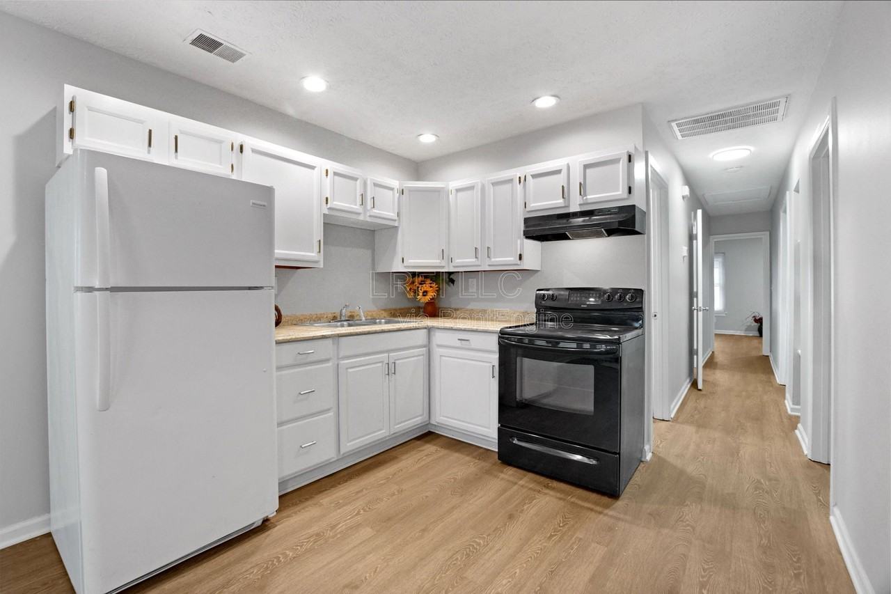 645 Dixie Hwy - Photo 2 of 14