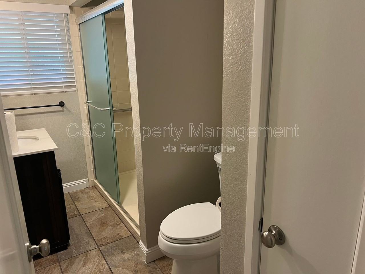 143 Gleason Ave - Photo 5 of 9