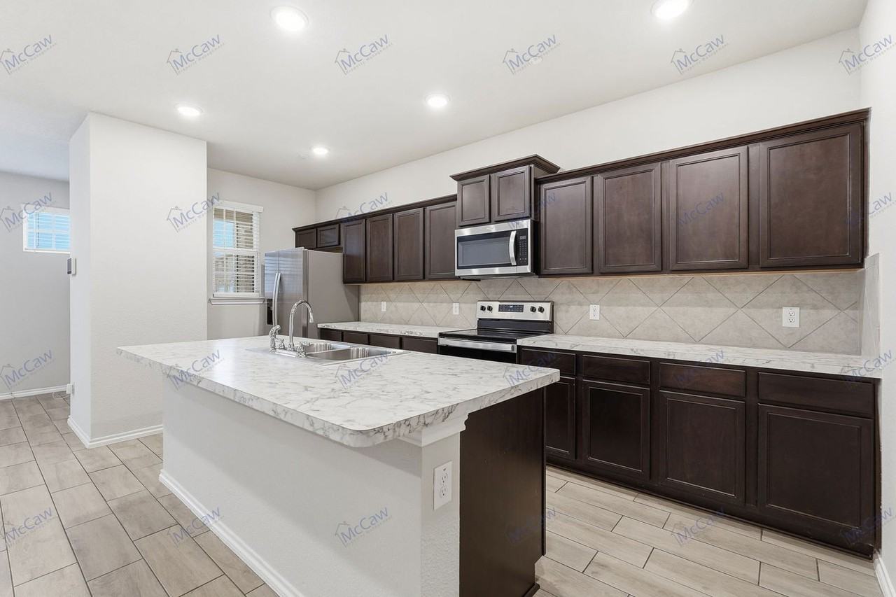 2812 Baneberry Ln #31 - Photo 5 of 22