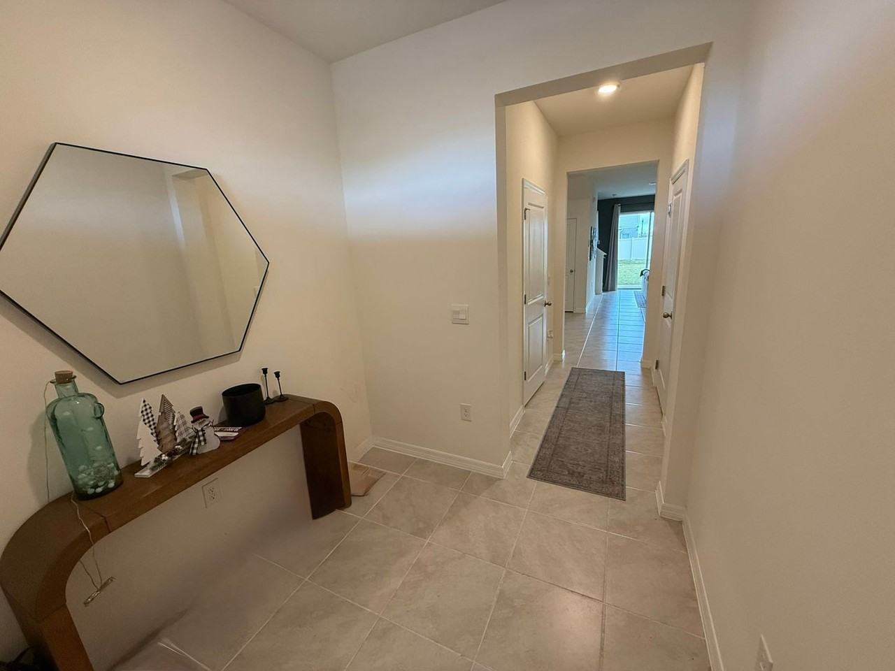 641 Preston Cove Dr - Photo 2 of 24