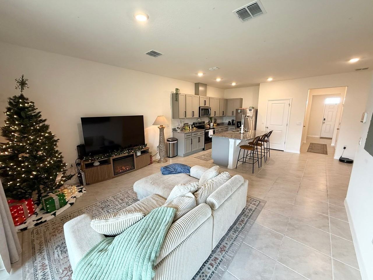 641 Preston Cove Dr - Photo 6 of 24