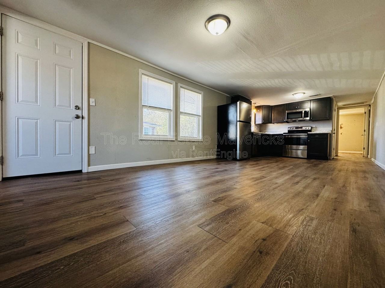 48 Trinity Rd #2 - Photo 3 of 10