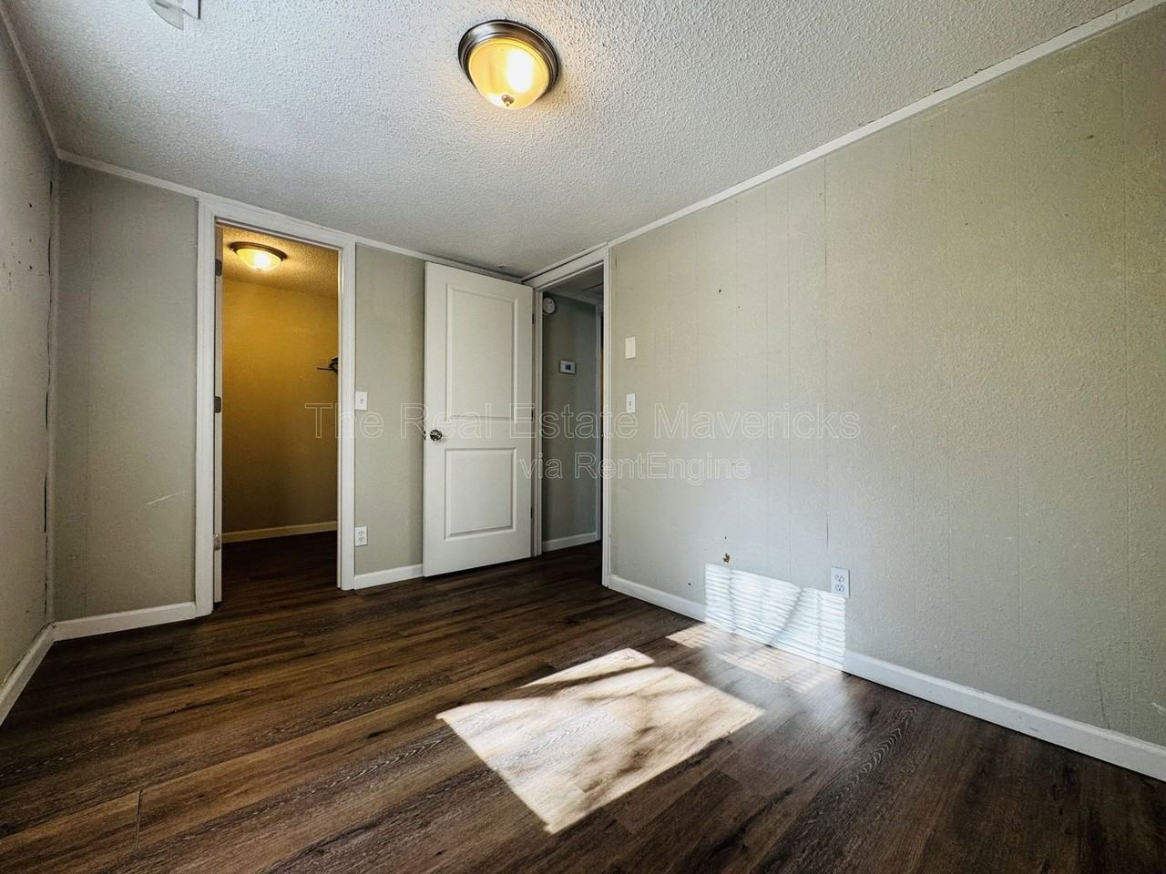 48 Trinity Rd #2 - Photo 6 of 10