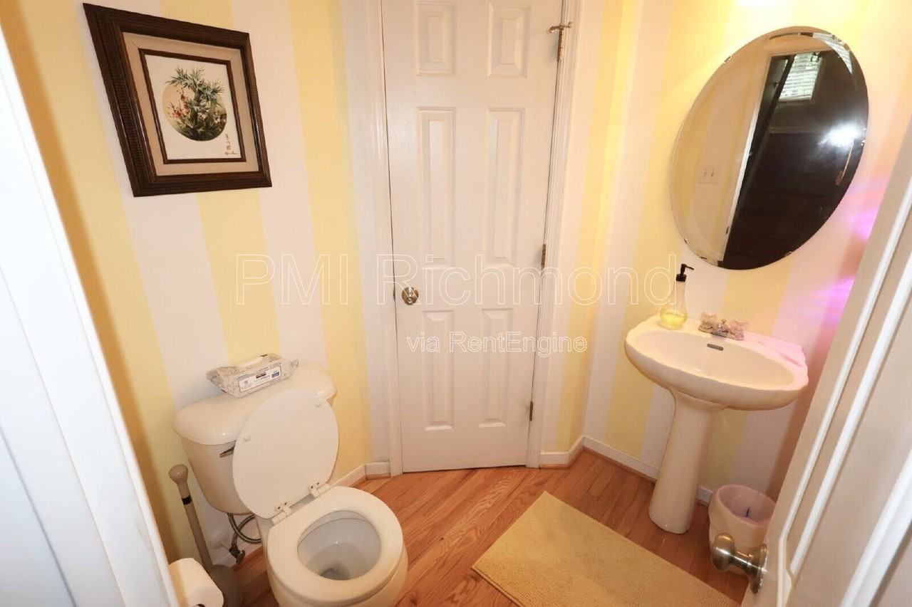 7238 Ancient Oak Dr - Photo 6 of 20