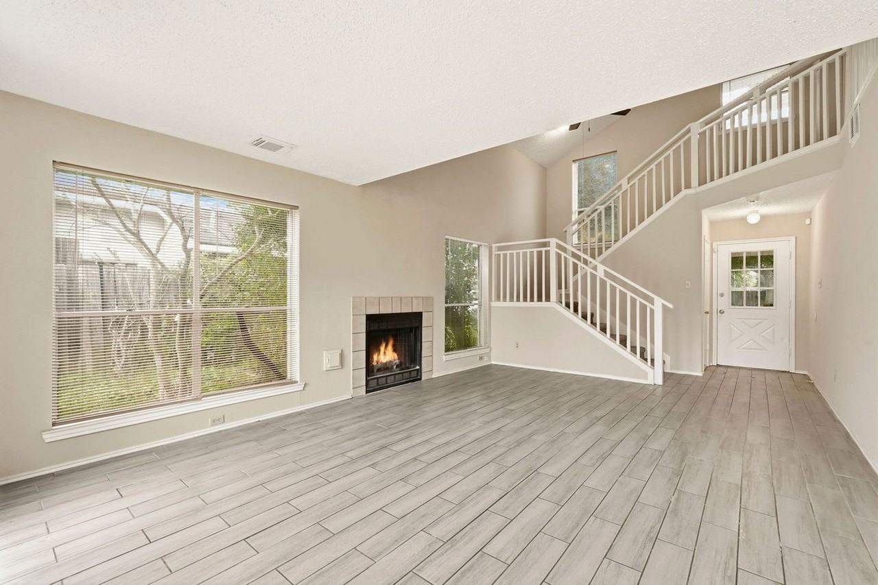 16623 Red Gully Dr - Photo 4 of 25