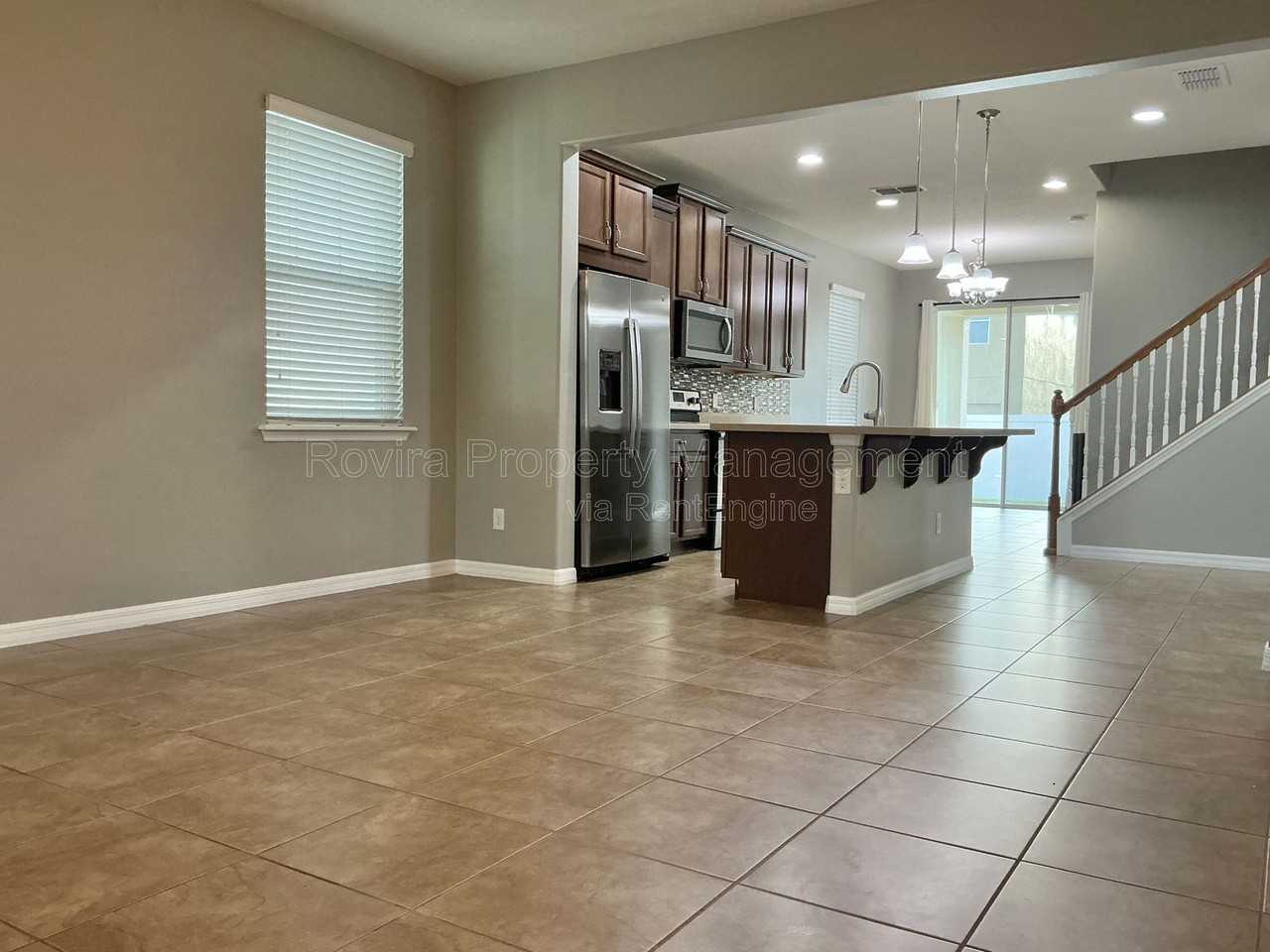 5205 Northlawn Way - Photo 2 of 20