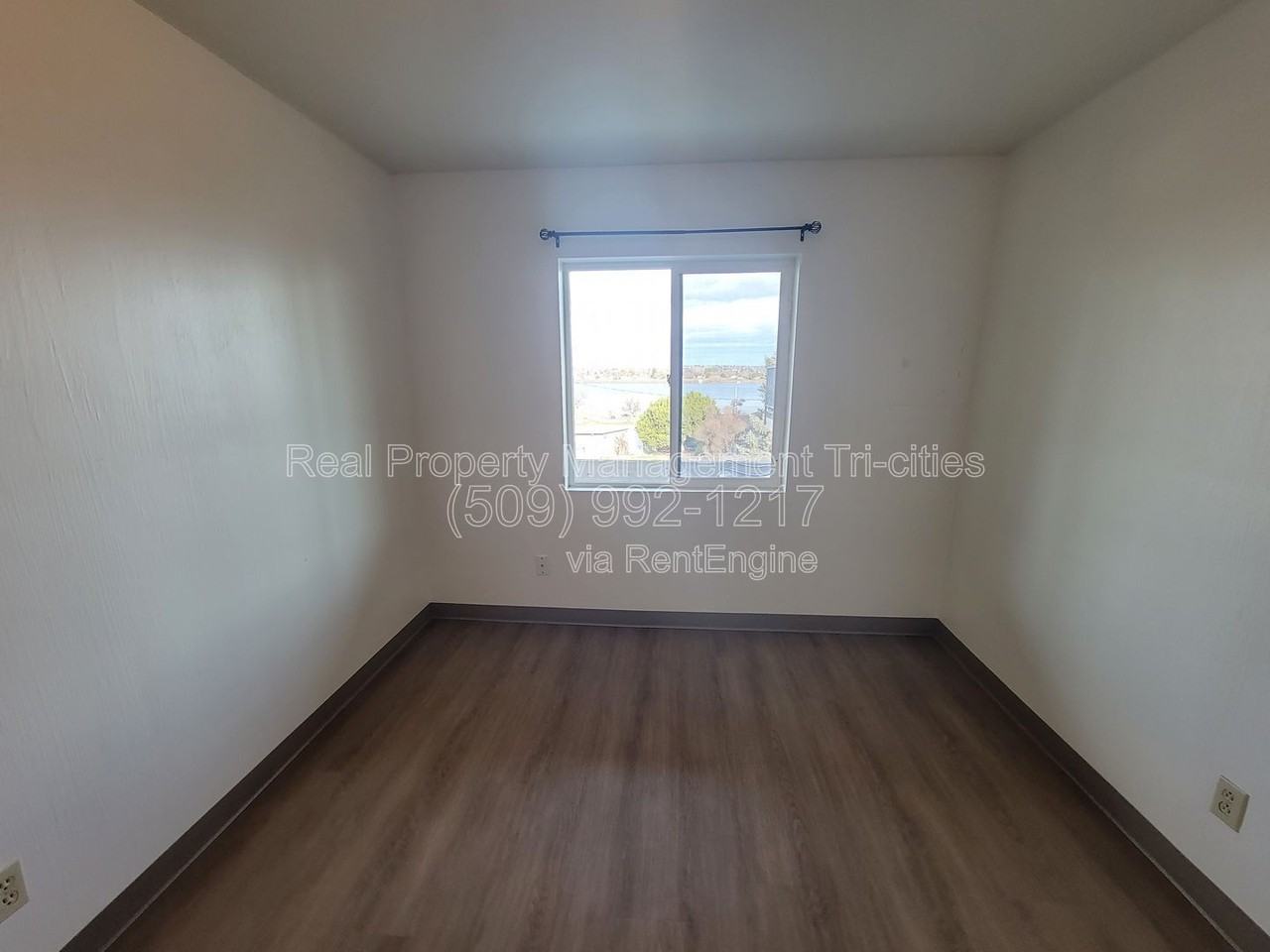 3326 W Payette Ave - Photo 7 of 12