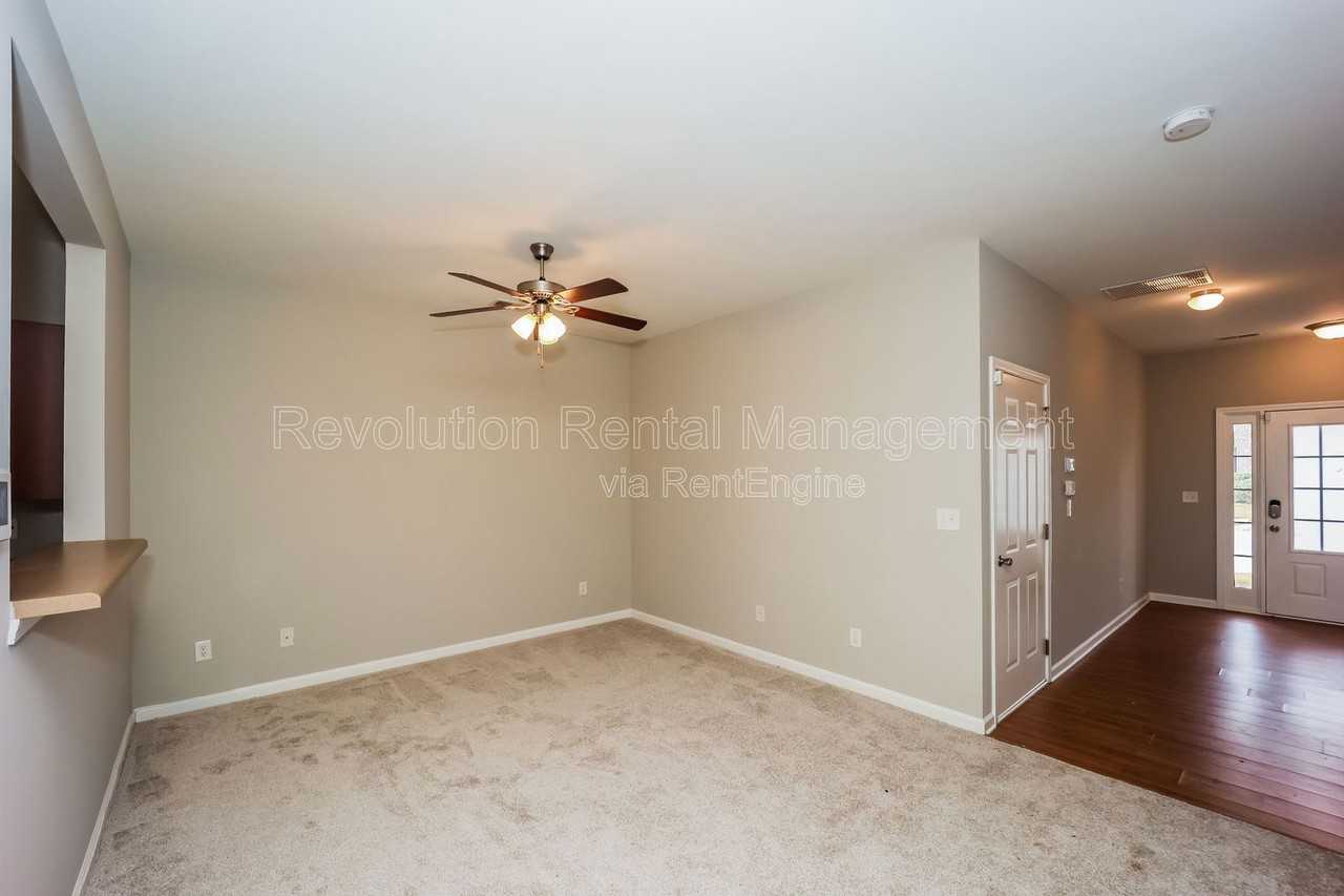 2396 Camden Oak Way - Photo 5 of 17