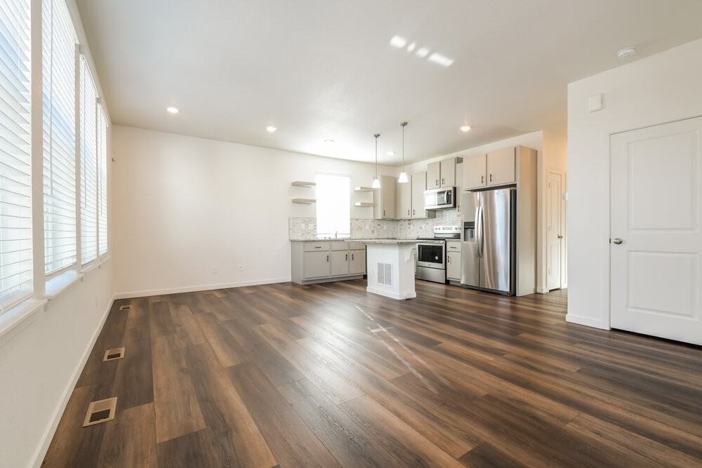 18577 E 47th Pl - Photo 6 of 18