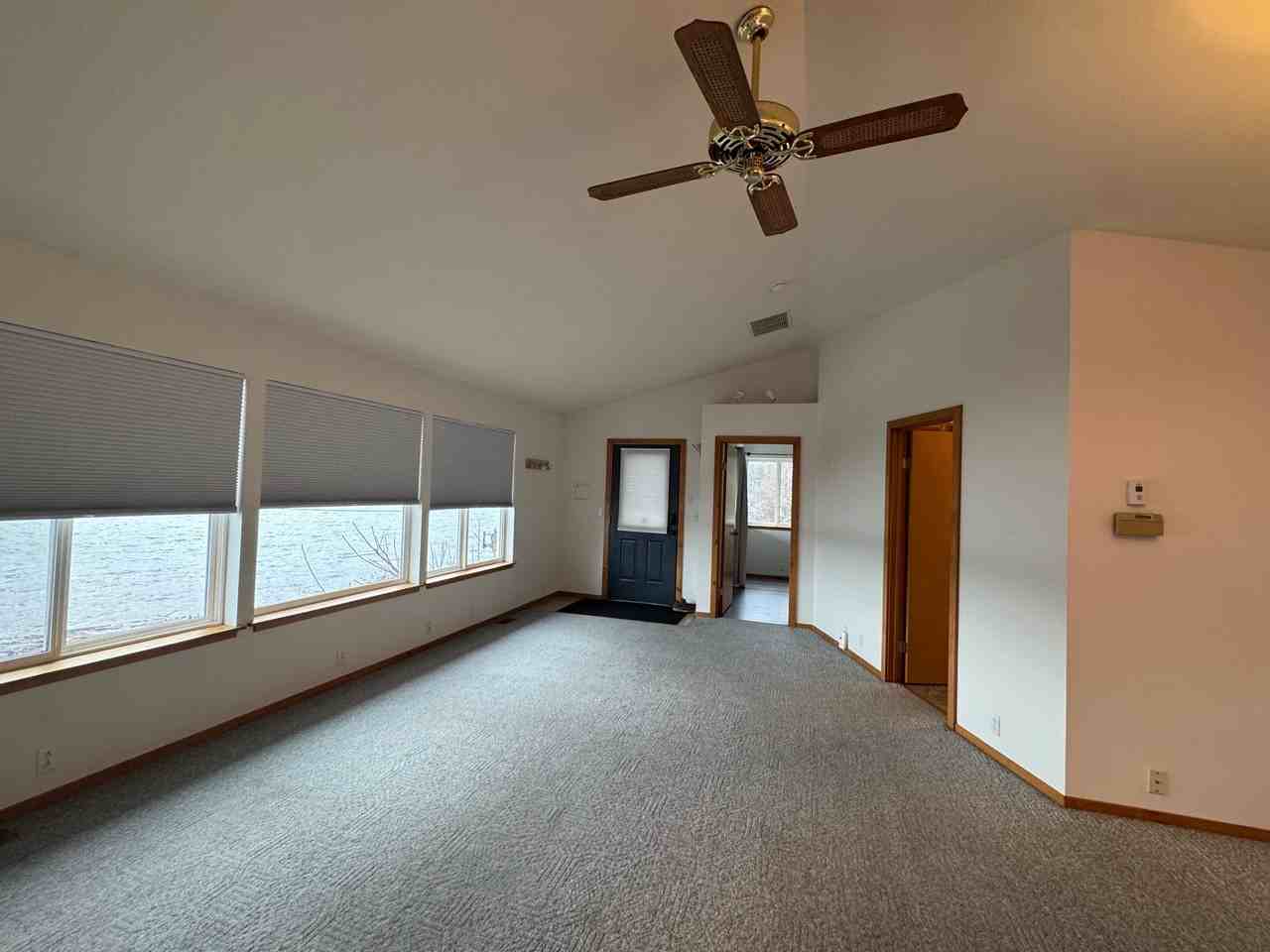 24103 Vashon Hwy Sw - Photo 2 of 50