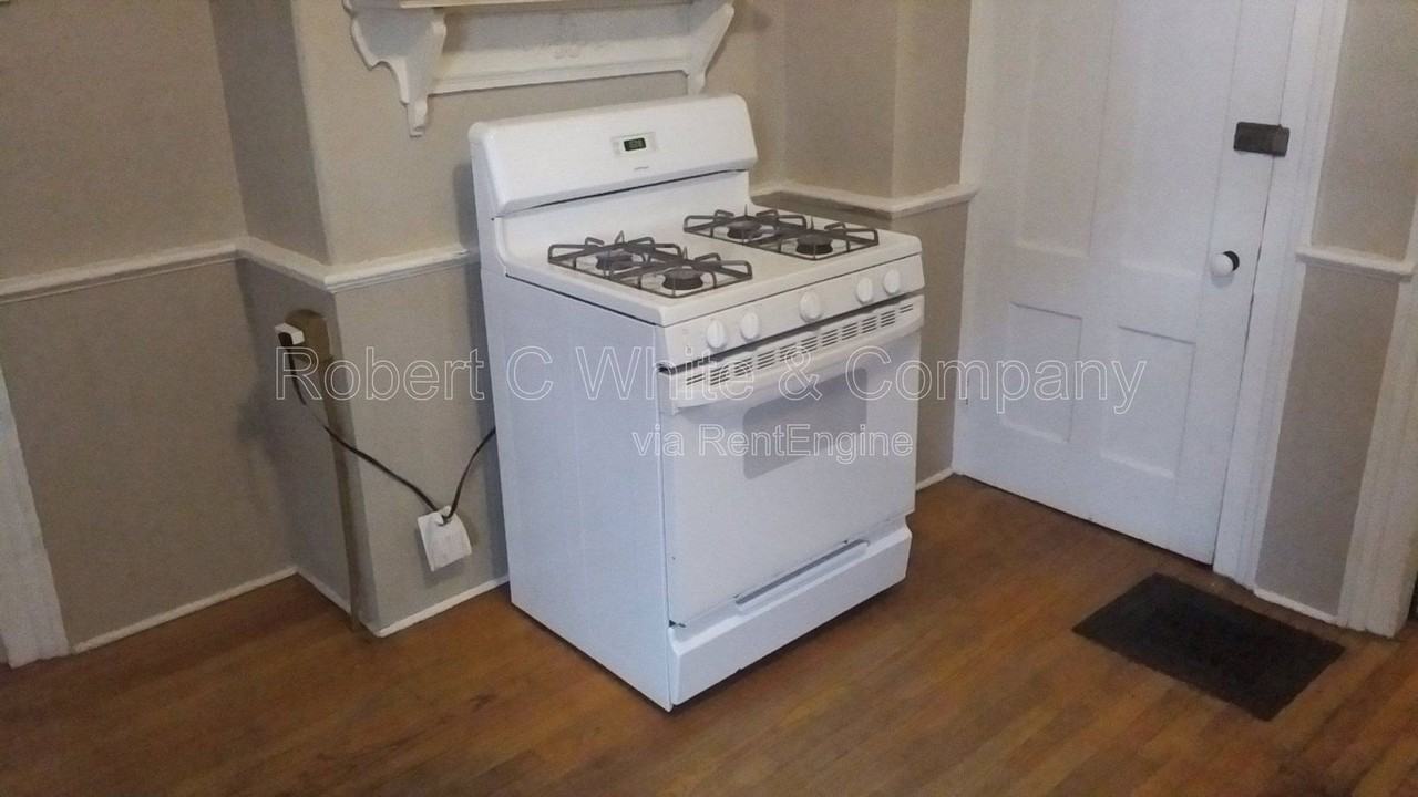 111 S Main St #1 - Photo 4 of 22