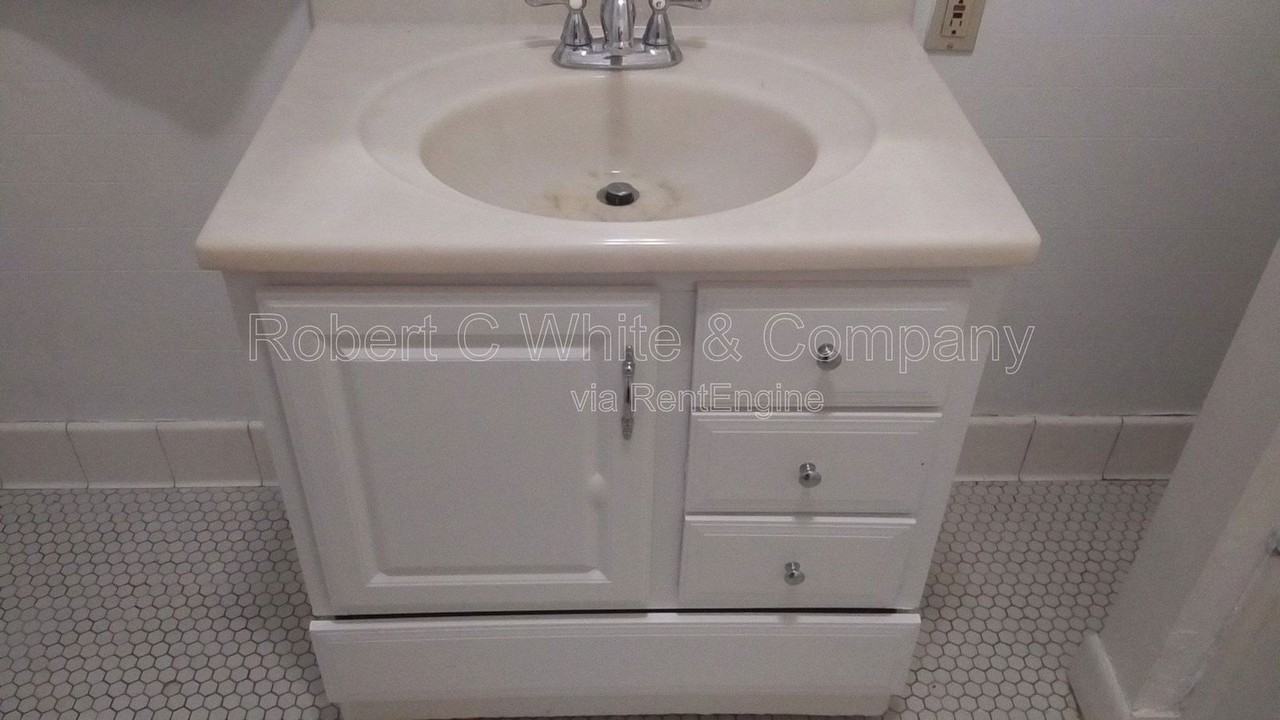 111 S Main St #1 - Photo 5 of 22