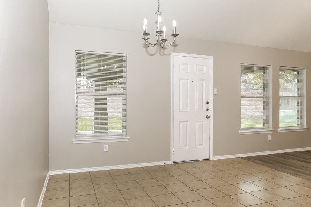 7407 Blossommist Ln - Photo 6 of 16