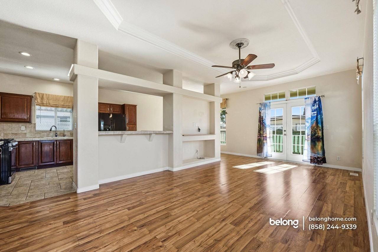 2700 E Valley Pkwy - Photo 5 of 23