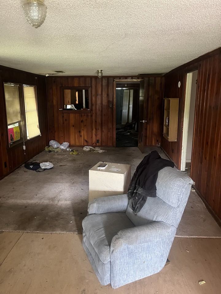 2722 22nd St - Photo 5 of 9