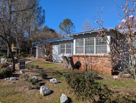 697 Mary St - Photo 1 of 1