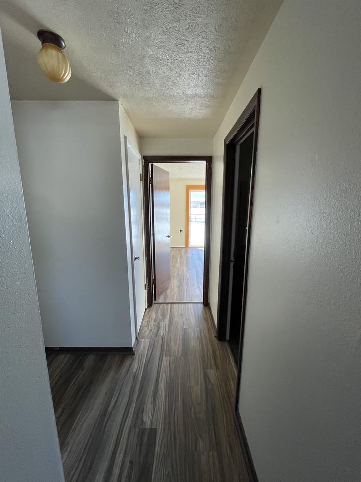 2 Hawk Ln - Photo 2 of 30