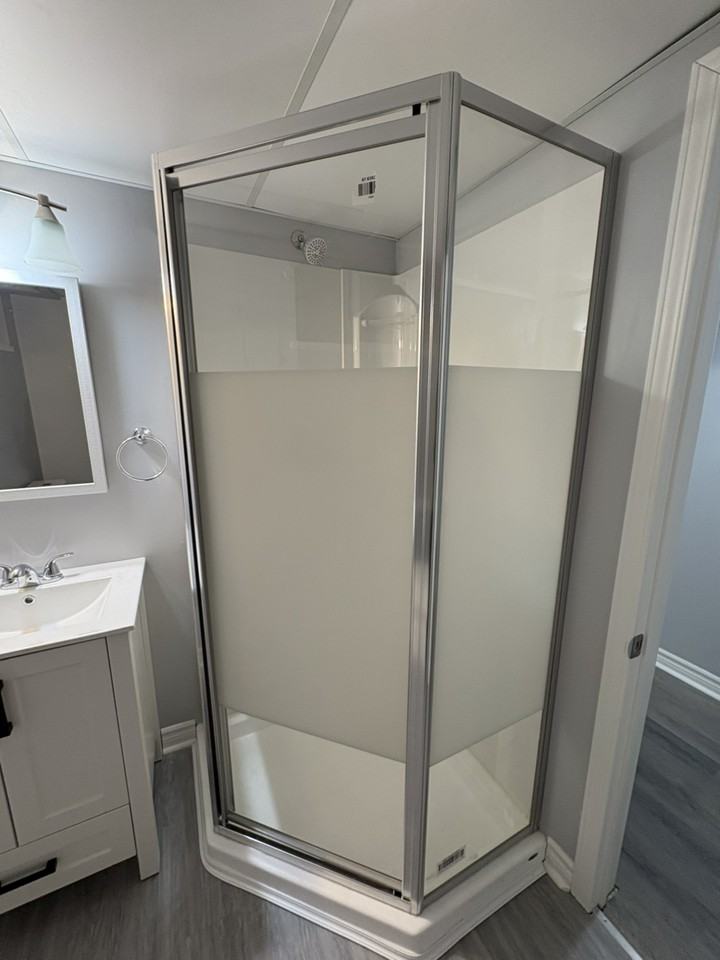 27 E 44th St - Photo 5 of 19