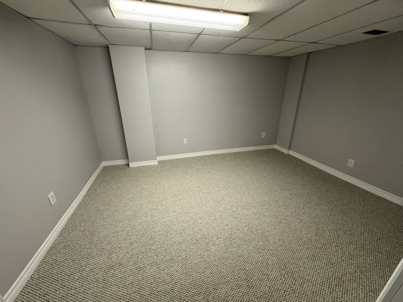 27 E 44th St - Photo 6 of 19