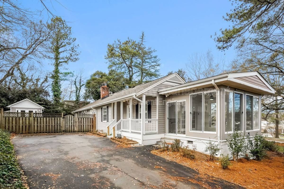 3401 White Oak Rd - Photo 2 of 10