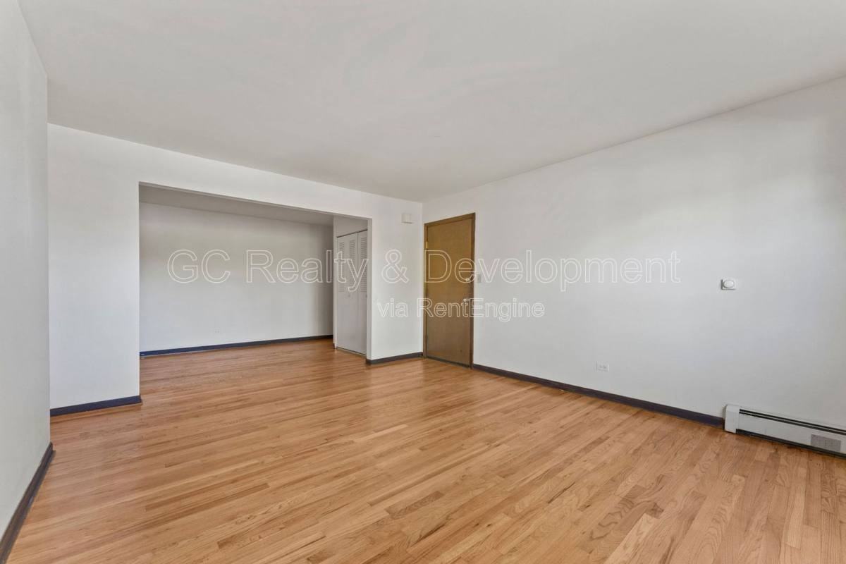 51525 N Highview Ave #103 - Photo 5 of 10