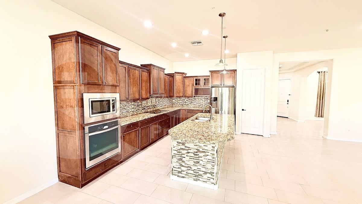 1524 W Blaylock Dr - Photo 7 of 10