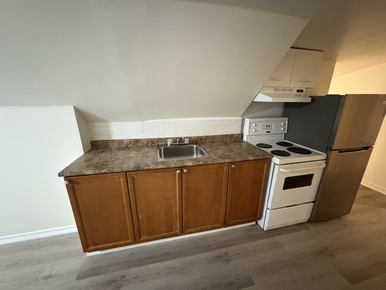 171 East Ave S - Photo 6 of 6