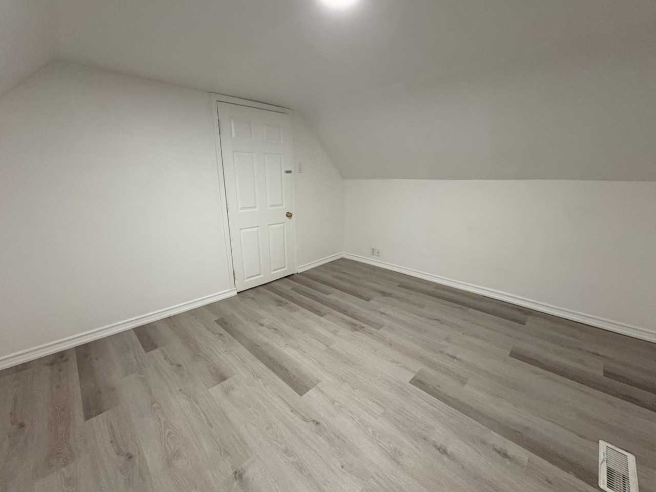 171 East Ave S - Photo 3 of 6