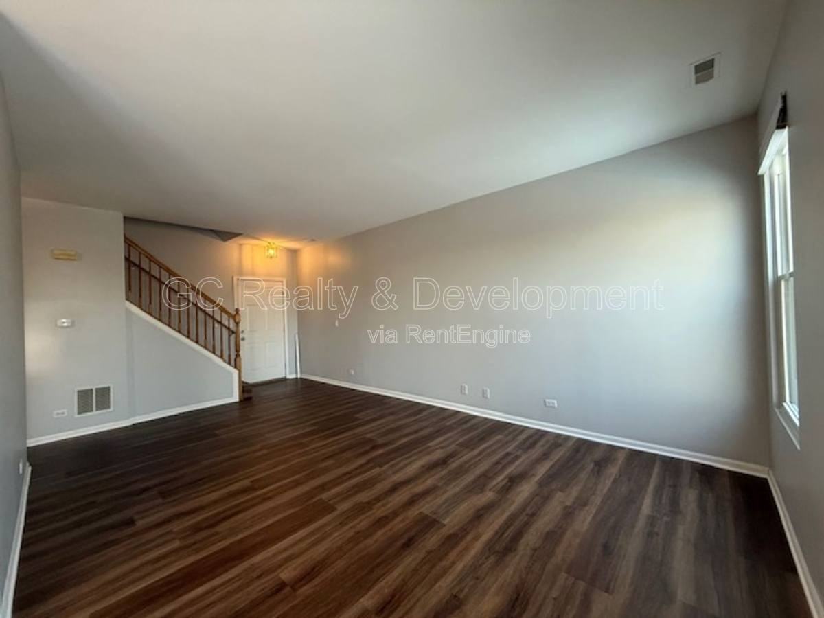 4018 Boulder Ct - Photo 4 of 10