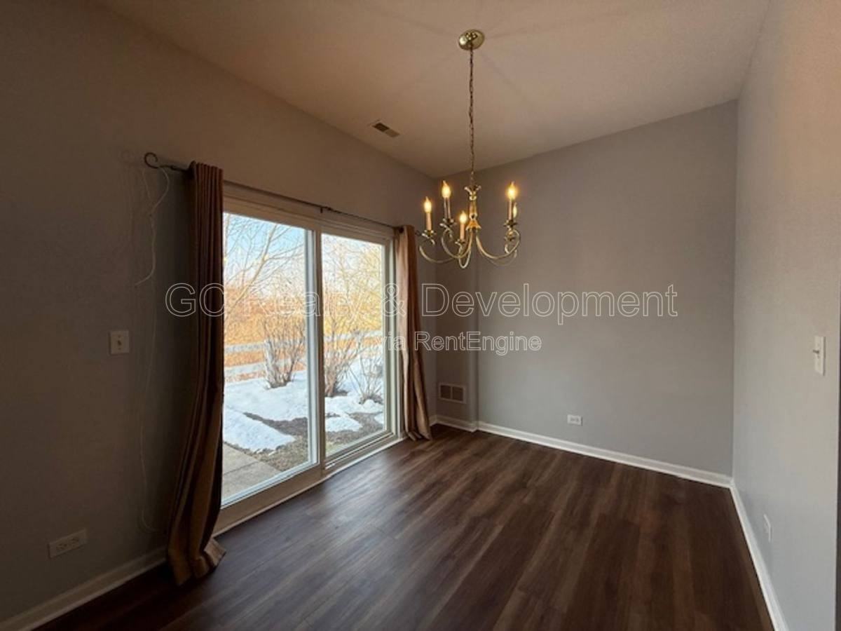 4018 Boulder Ct - Photo 6 of 10