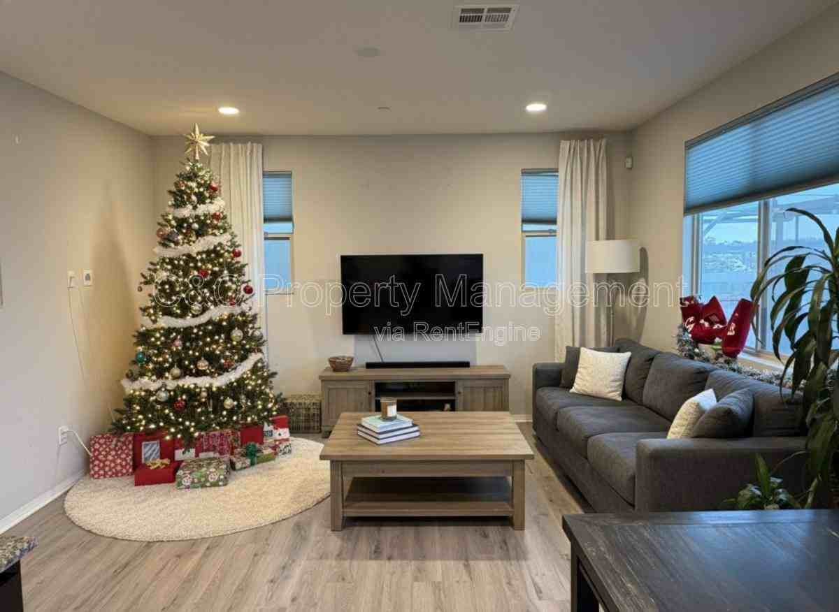 4860 Ballast Ln - Photo 3 of 10
