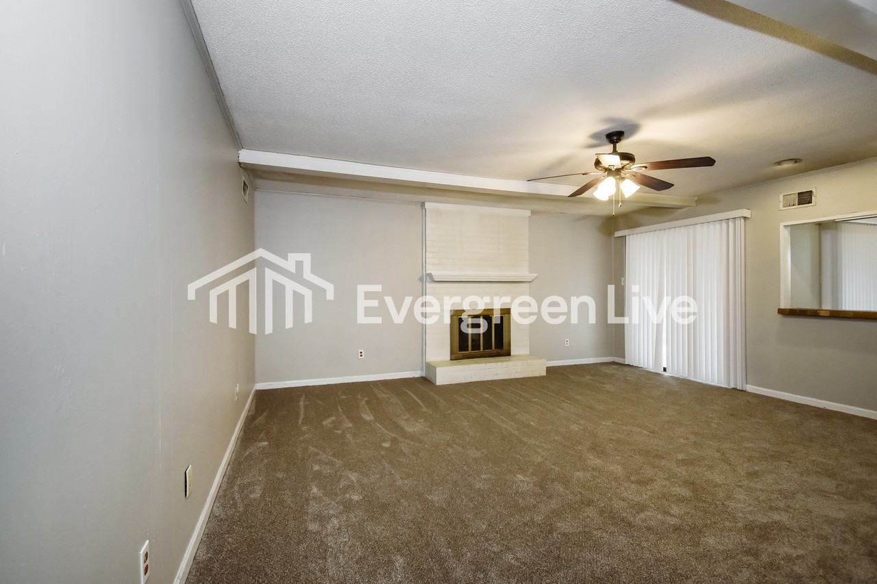 6677 Silhouette Ave - Photo 3 of 16