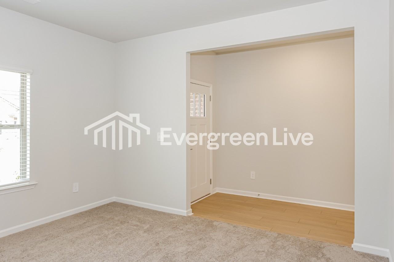 148 Fenwick Pl - Photo 6 of 15