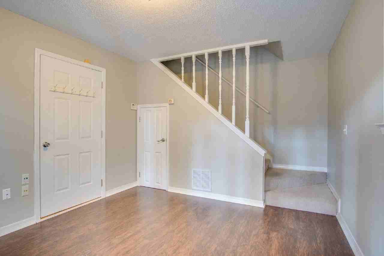 2974 Duke Dr - Photo 3 of 33