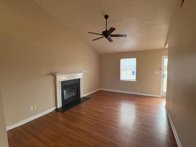 3208-B Parkway Ct - Photo 3 of 15